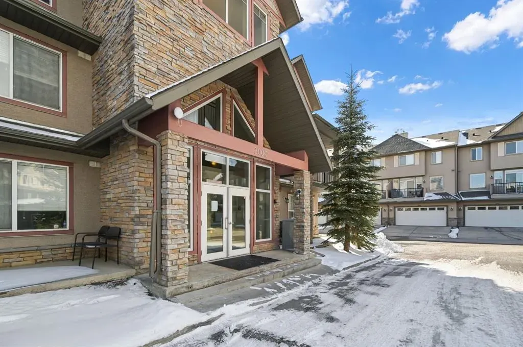 211 Aspen Stone Boulevard SW, #2205