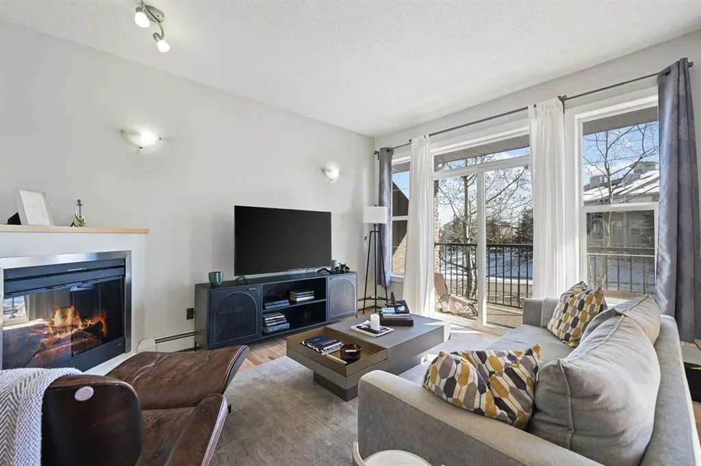211 Aspen Stone Boulevard SW, #2205