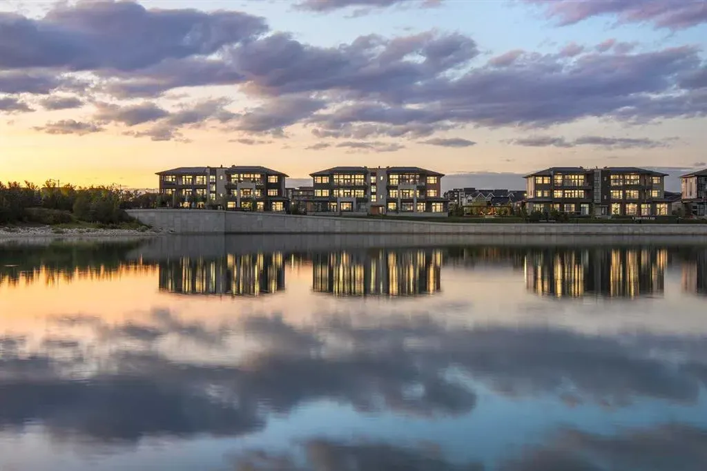 170 Marina Cove SE, #302