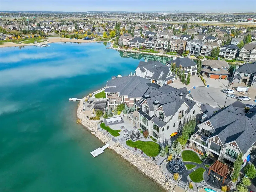 55 Mahogany Island SE
