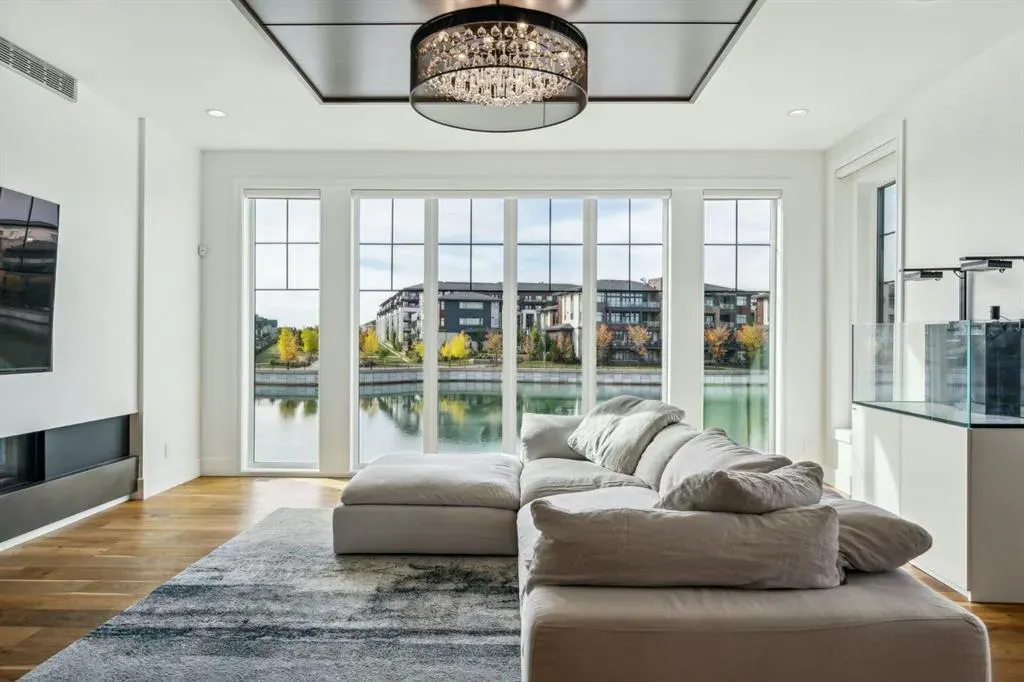 55 Mahogany Island SE