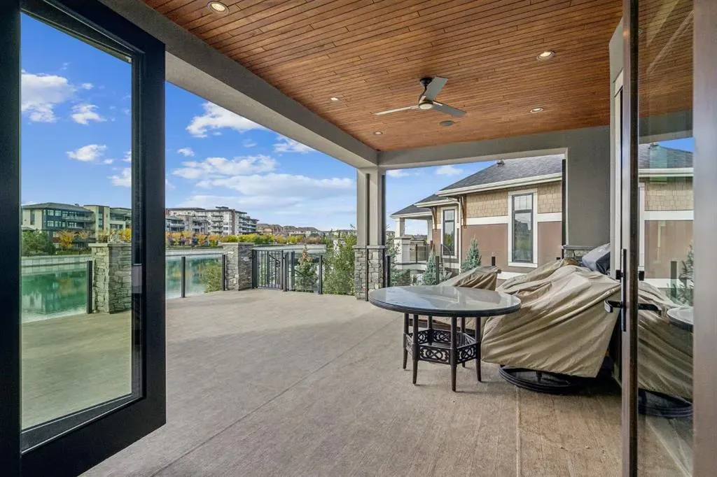 55 Mahogany Island SE