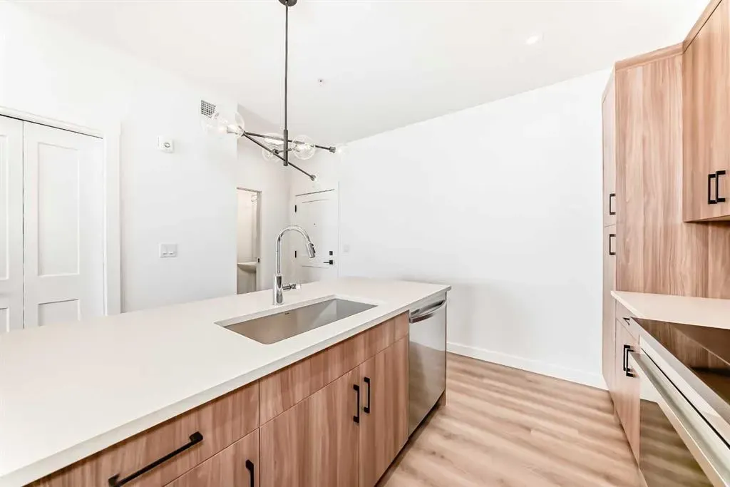 1802 Mahogany Boulevard SE, #8202