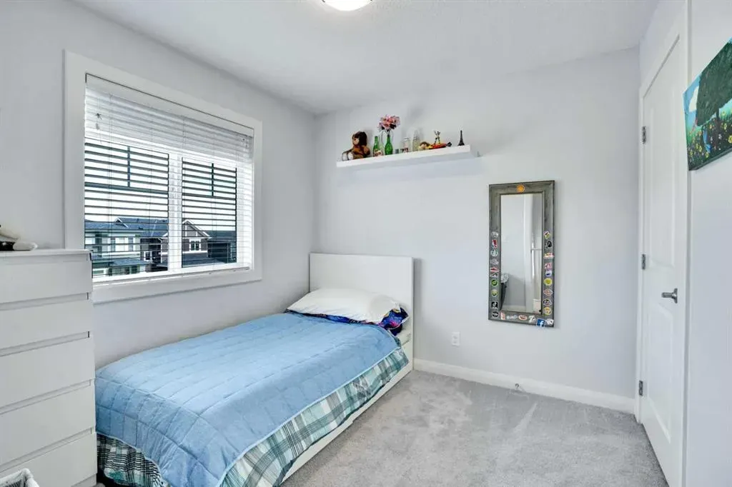 51 evanscrest Common NW
