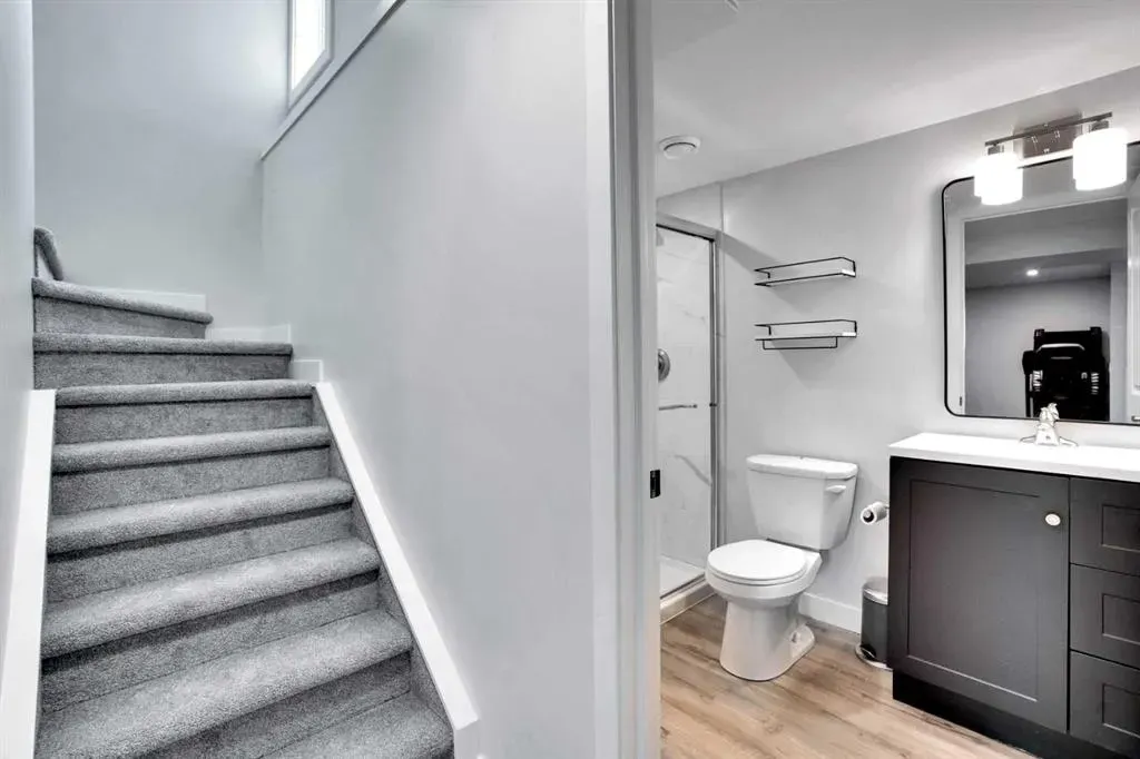 51 evanscrest Common NW