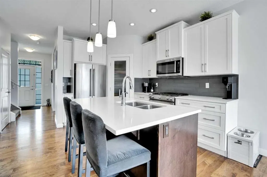51 evanscrest Common NW