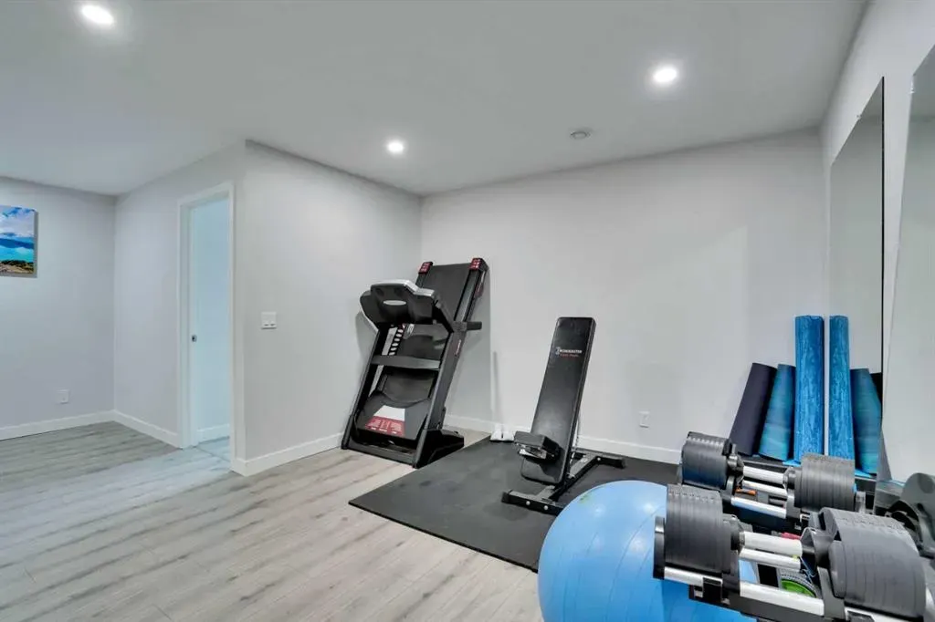 51 evanscrest Common NW