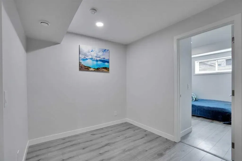 51 evanscrest Common NW