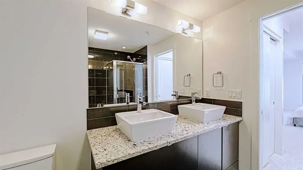 15 Aspenmont Heights SW, #122