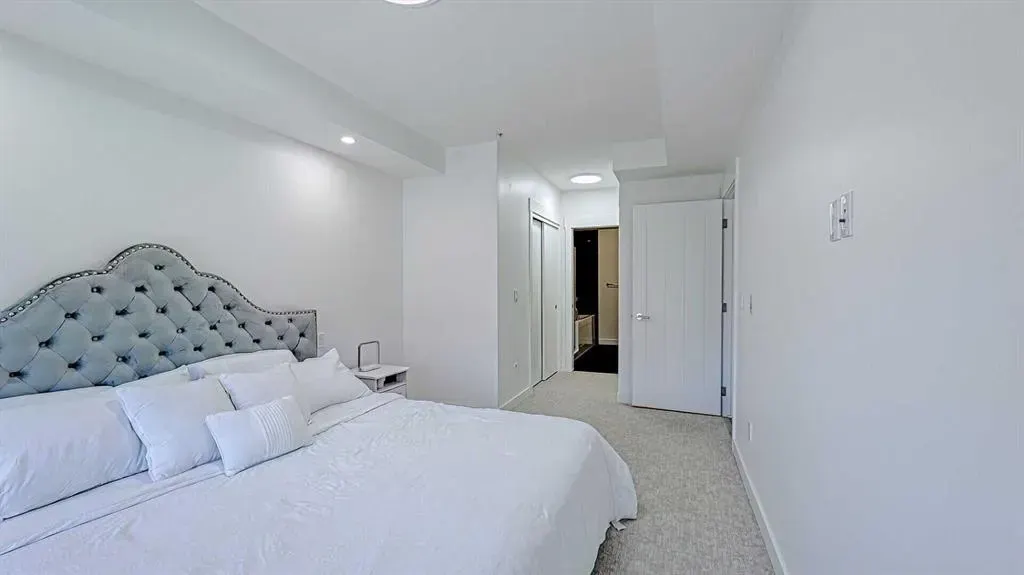 15 Aspenmont Heights SW, #122