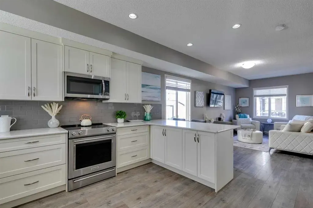 510 Nolanlake Villas NW