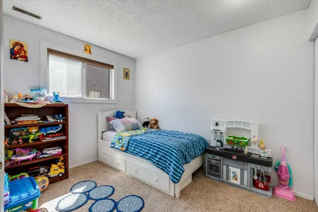 109 Stanley Avenue, #A