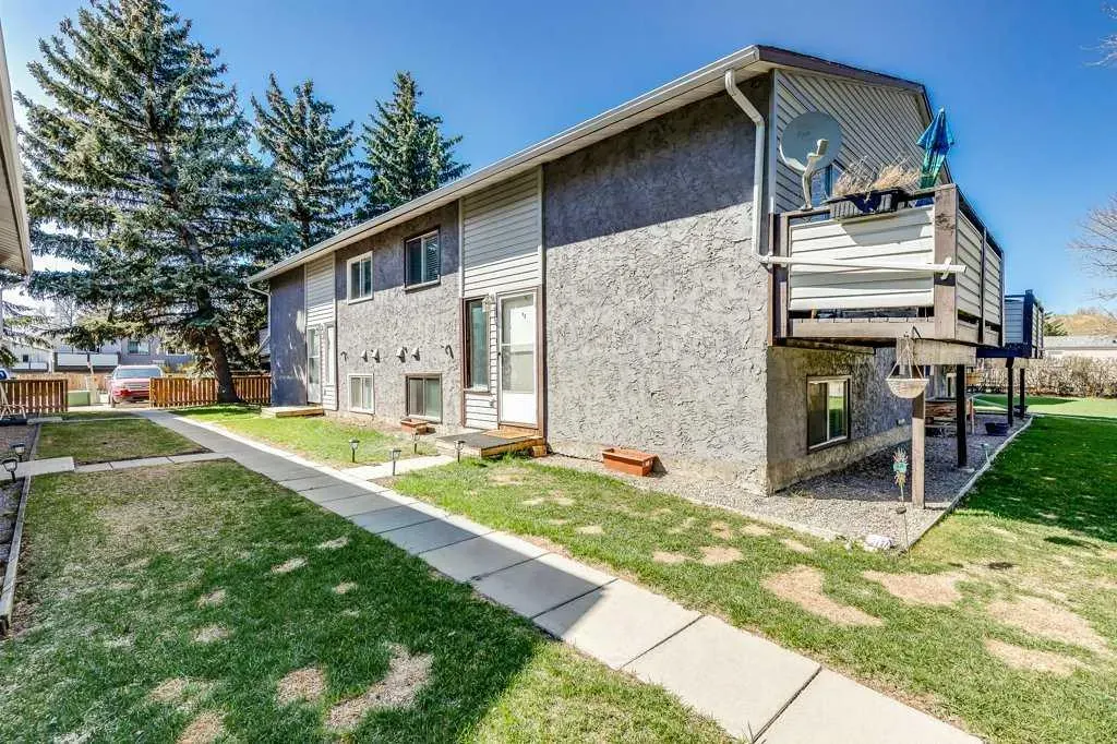 109 Stanley Avenue, #A