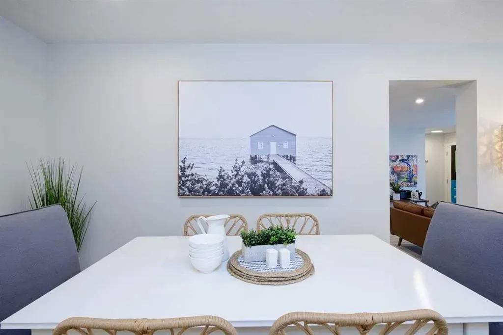 135 Mahogany Parade SE, #706