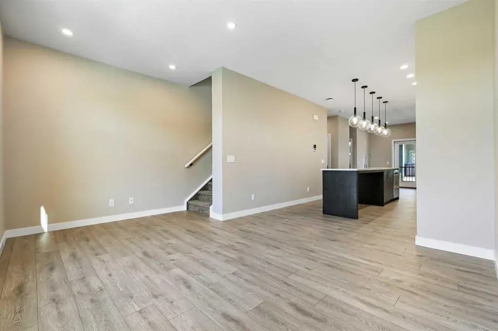 641 Mahogany Road SE