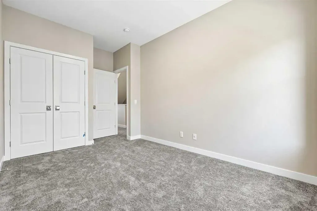 641 Mahogany Road SE