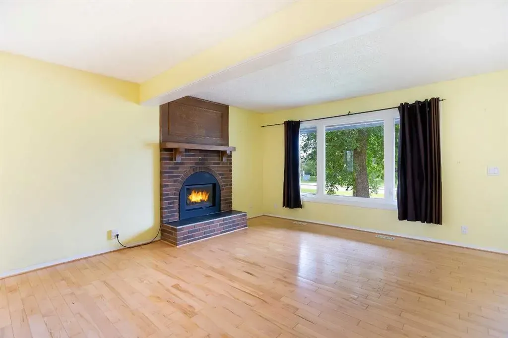 12 Rivervalley Drive SE