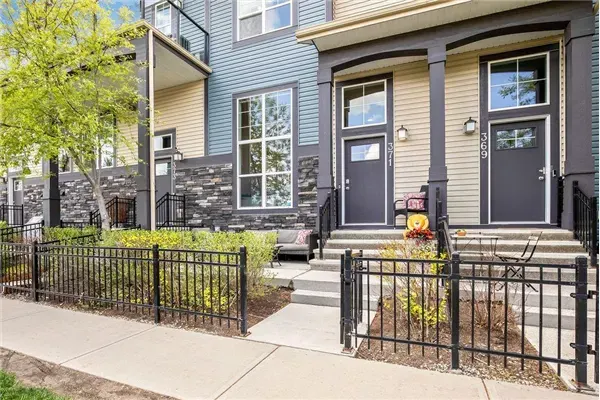 371 Mckenzie Towne Gate SE