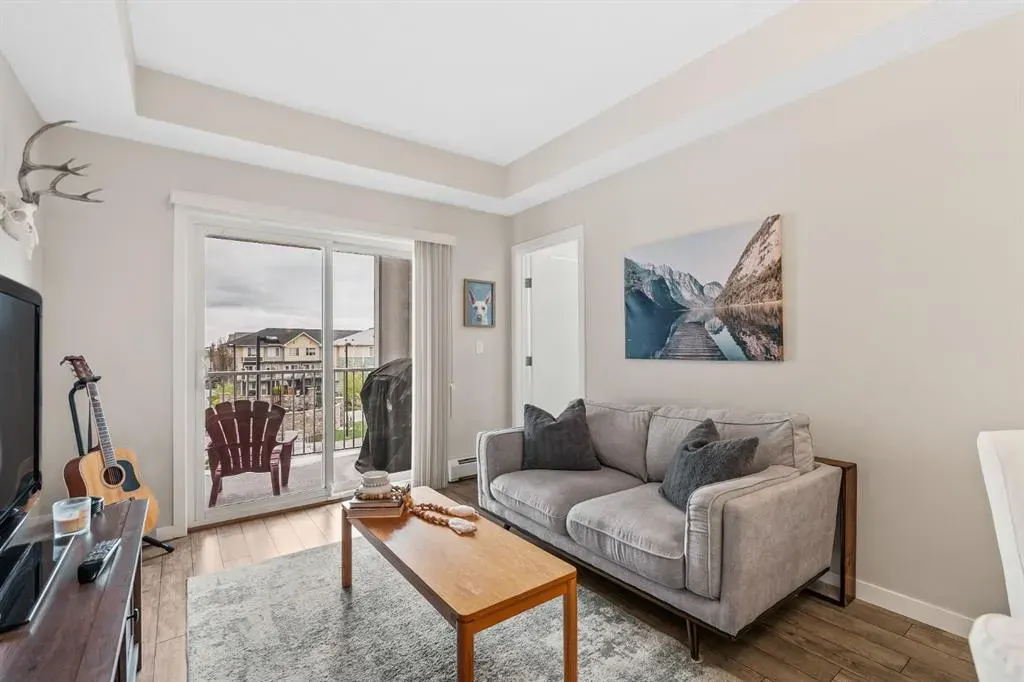 402 Marquis Lane SE, #305