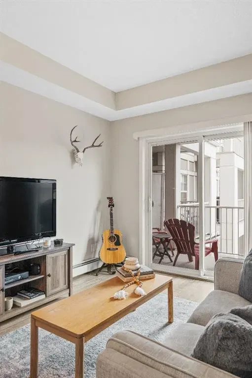 402 Marquis Lane SE, #305