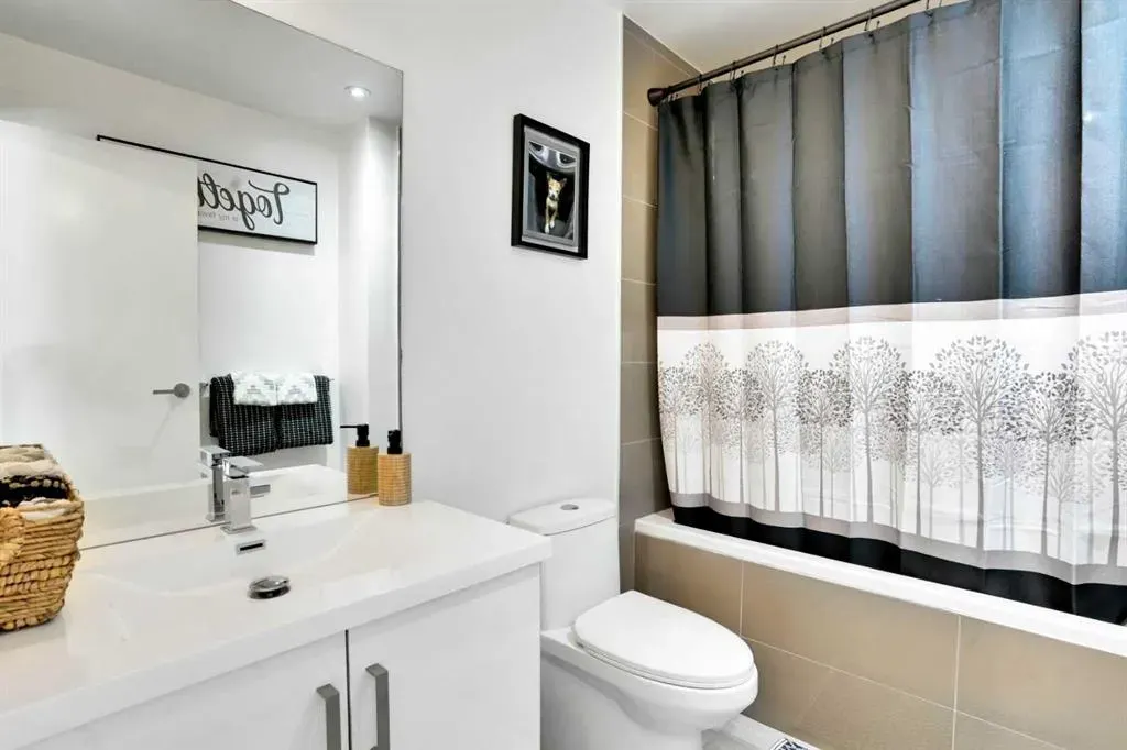 1010 6 Street SW, #206