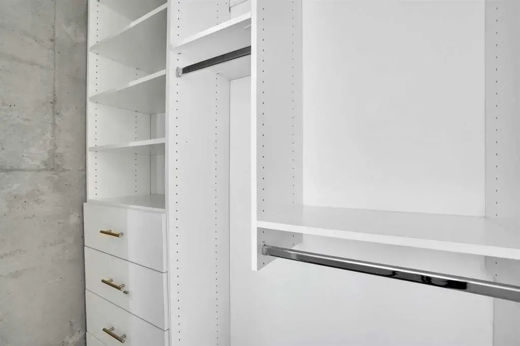 1010 6 Street SW, #206