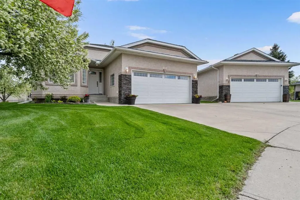 310 Riverside Garden NW