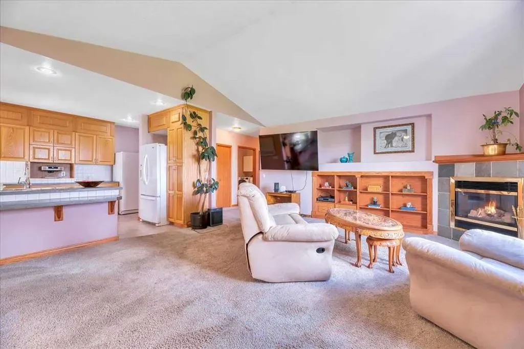 14 Grande Point Estates