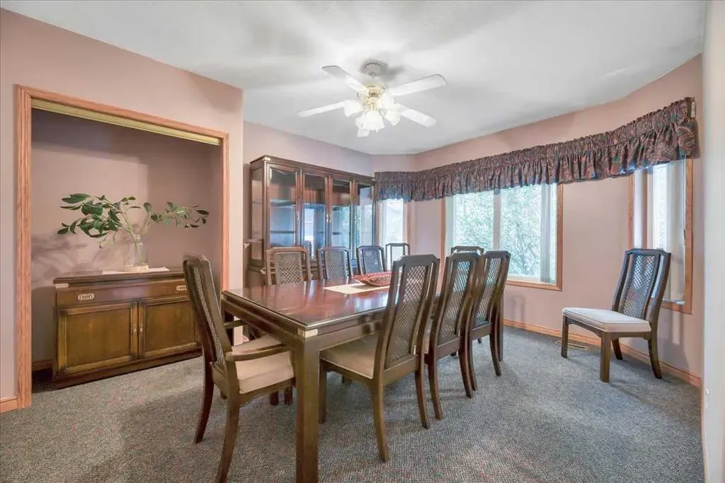 14 Grande Point Estates