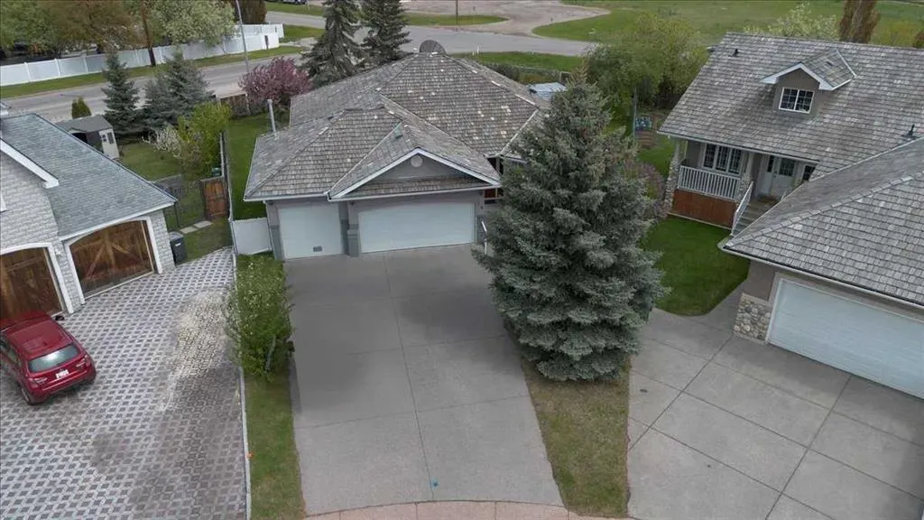 14 Grande Point Estates