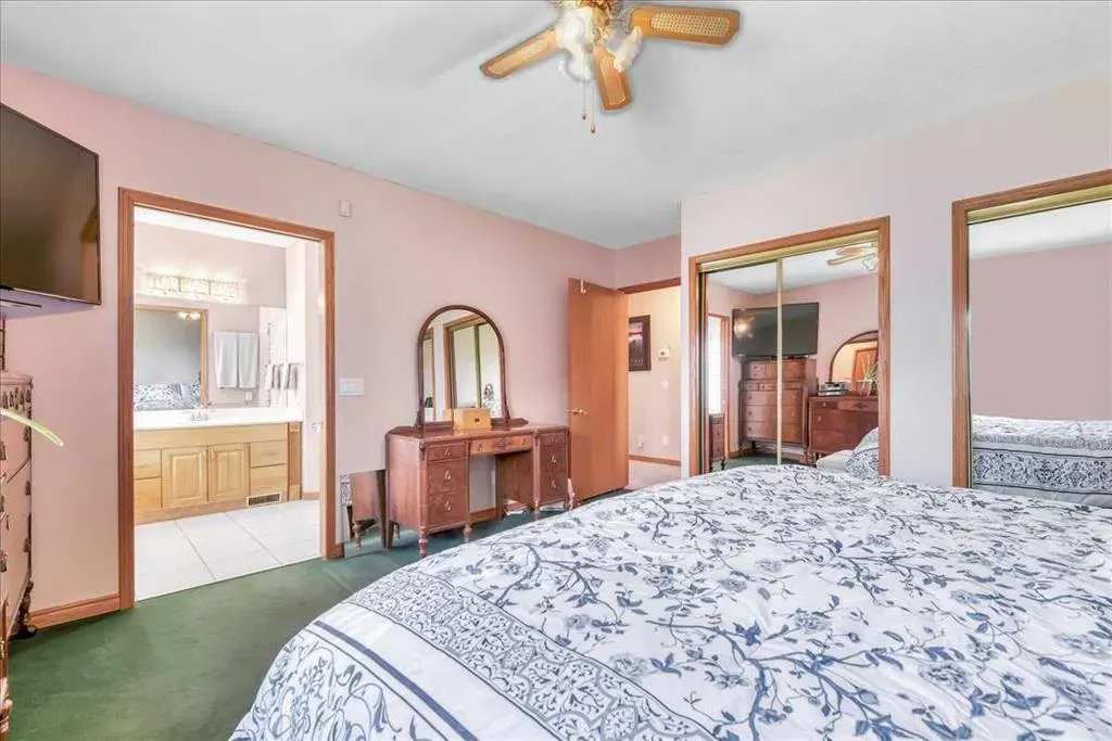 14 Grande Point Estates