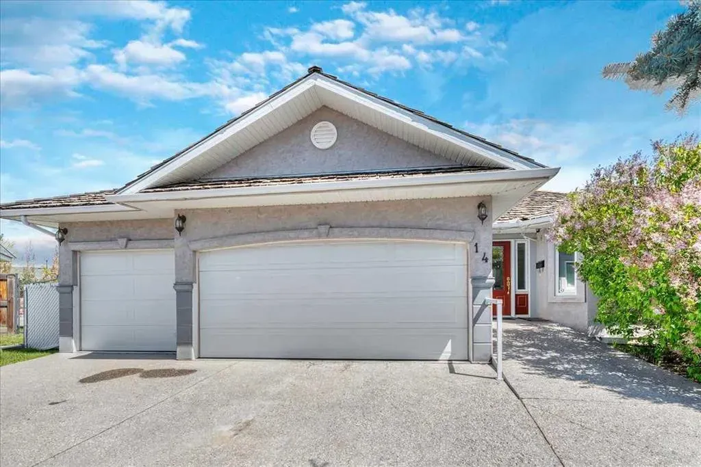 14 Grande Point Estates
