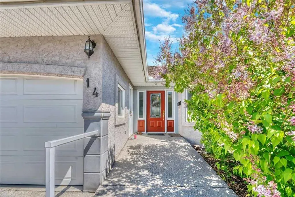 14 Grande Point Estates