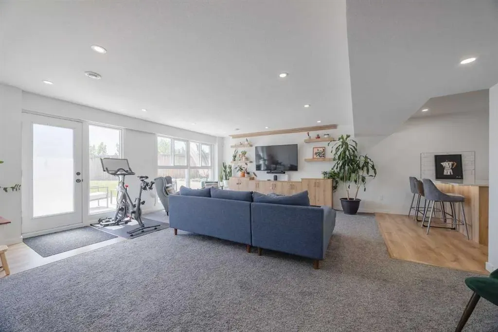 168 Cantrell Drive SW