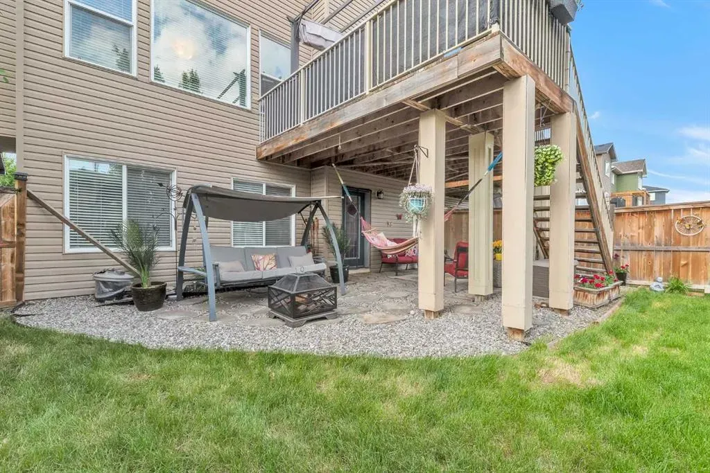 19 Mount Rae Heights
