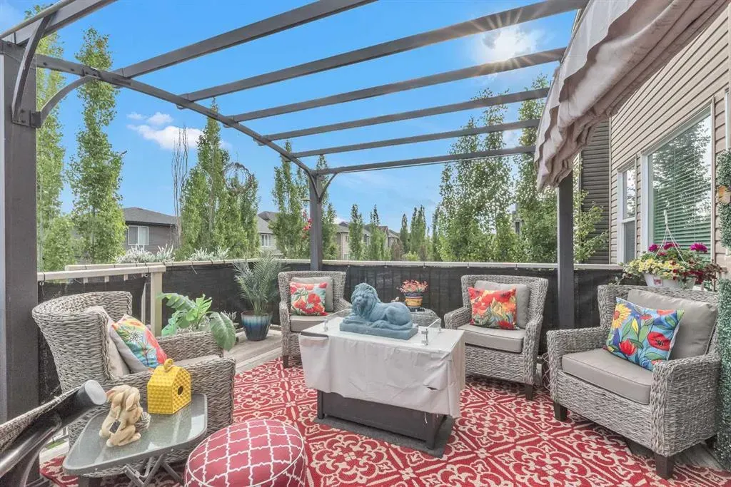 19 Mount Rae Heights
