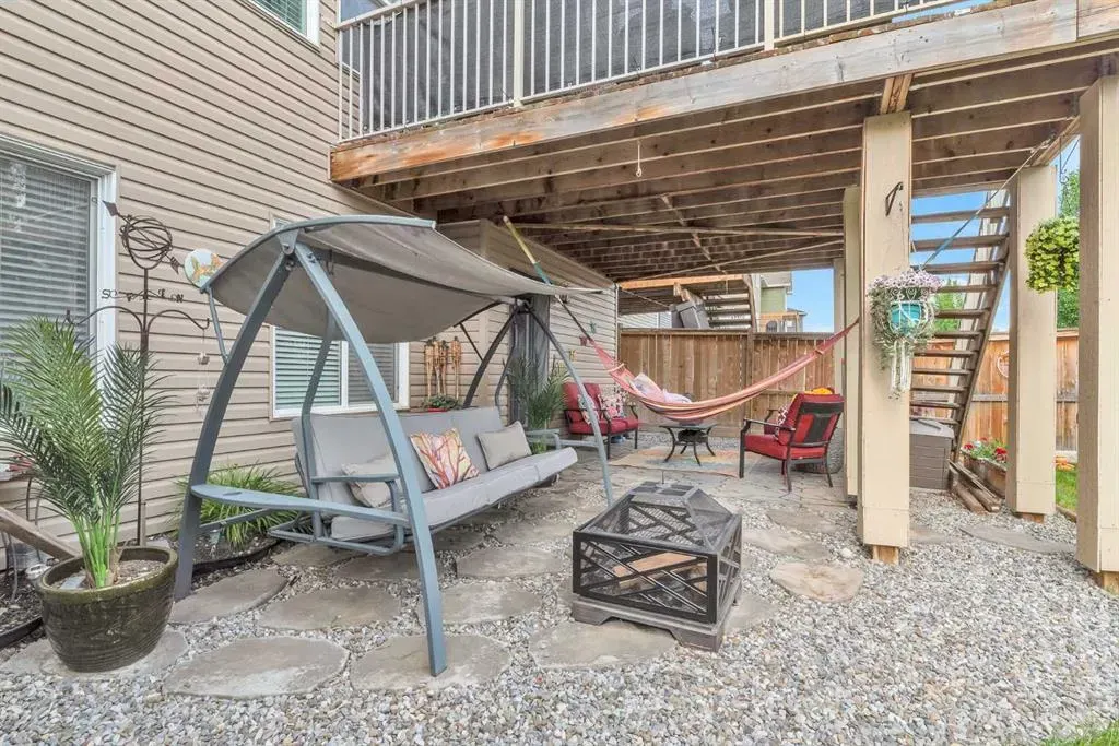 19 Mount Rae Heights