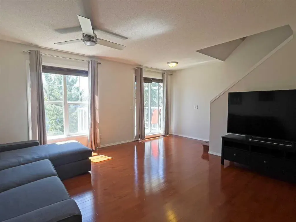 15 Toscana Gardens NW