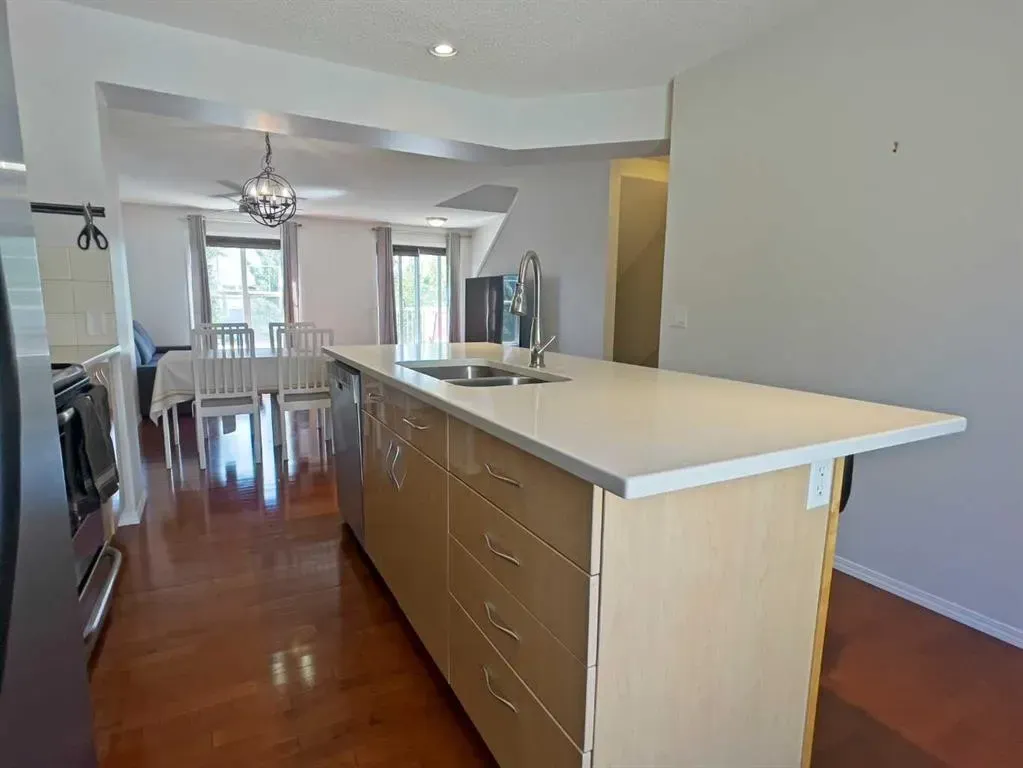 15 Toscana Gardens NW