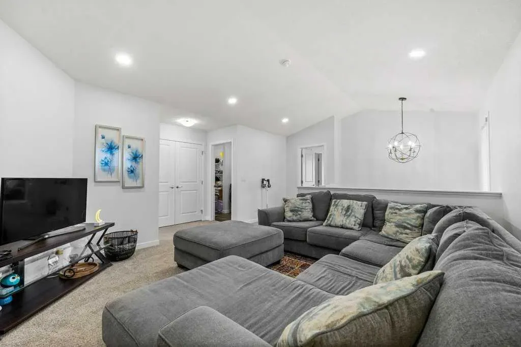 240 Magnolia Heath SE
