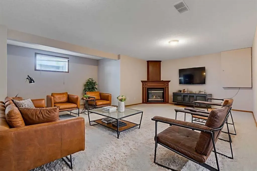 48 Tuscany Village Court NW