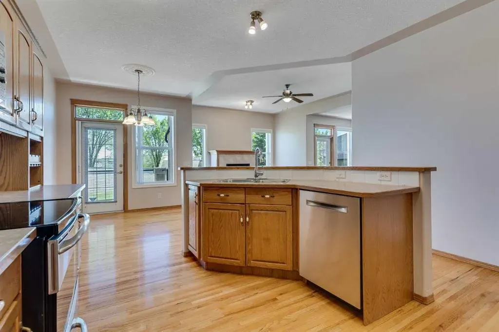 48 Tuscany Village Court NW
