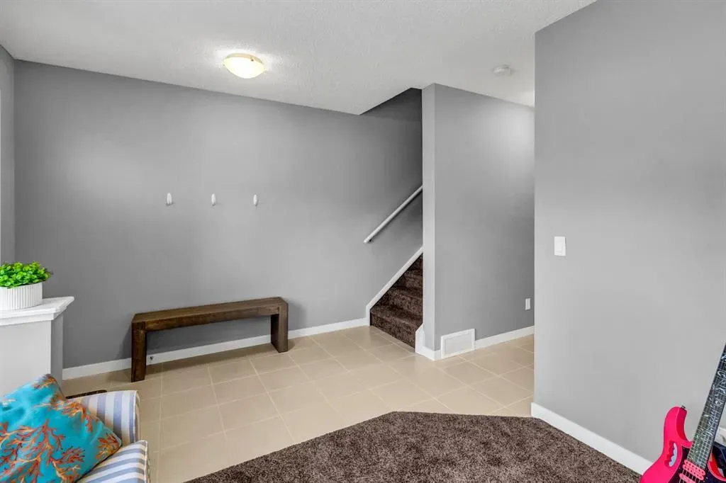 438 Nolan Hill Boulevard NW