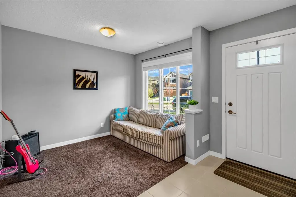 438 Nolan Hill Boulevard NW