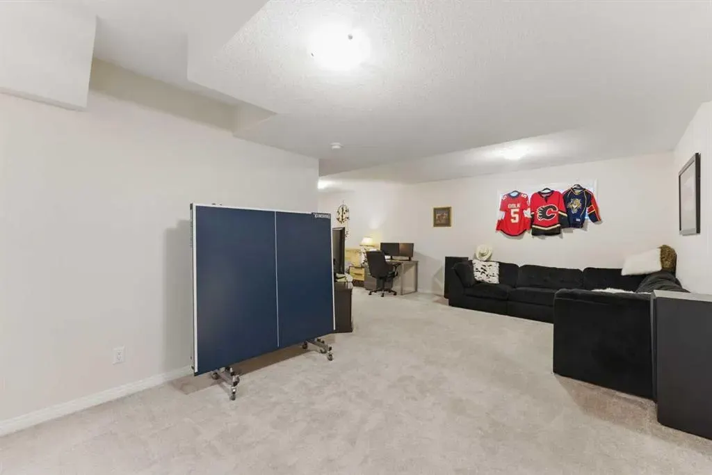 26 Mount Rae Ridge