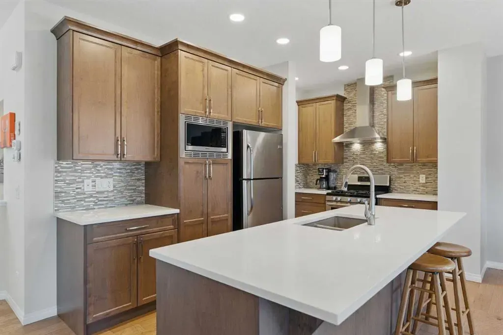 26 Mount Rae Ridge