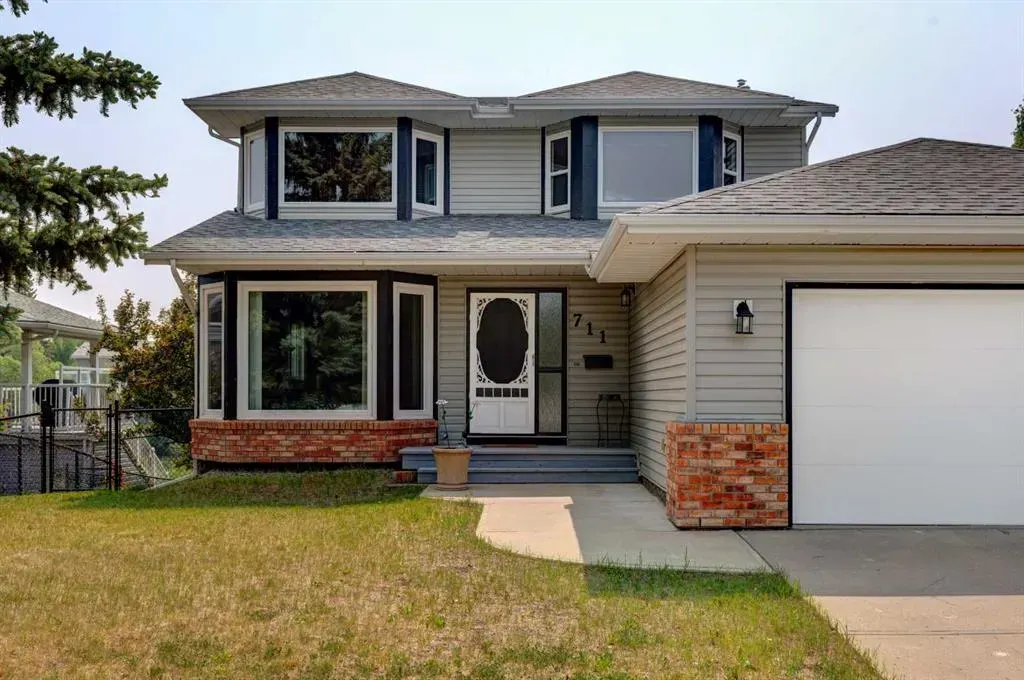 711 High Country Drive NW