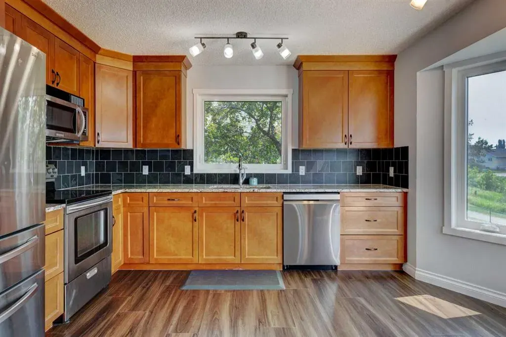 711 High Country Drive NW