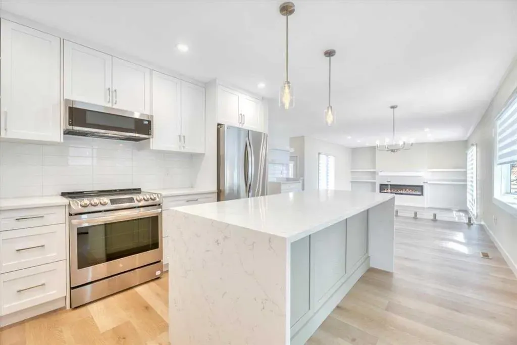 933 Macleod Trail SW