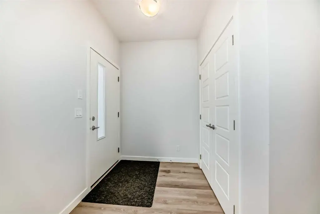 75 Evanscrest Common NW, #106